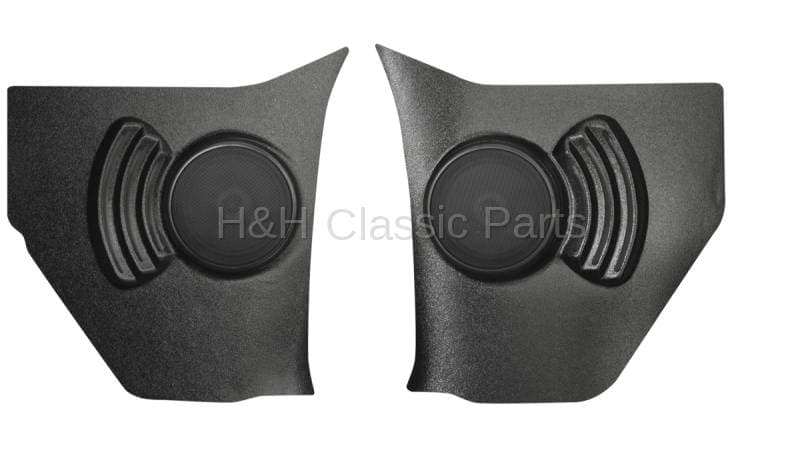 Kick Panels with 130 Watt Speakers