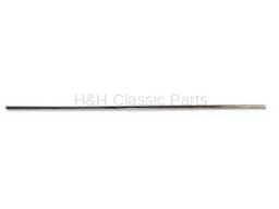 Upper Door Molding RH