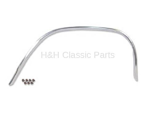 Front Wheel Opening Molding RH