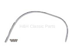Front Wheel Opening Molding RH