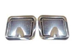 Rear Ash Trays