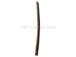 Quarter Window Seal Retainer RH